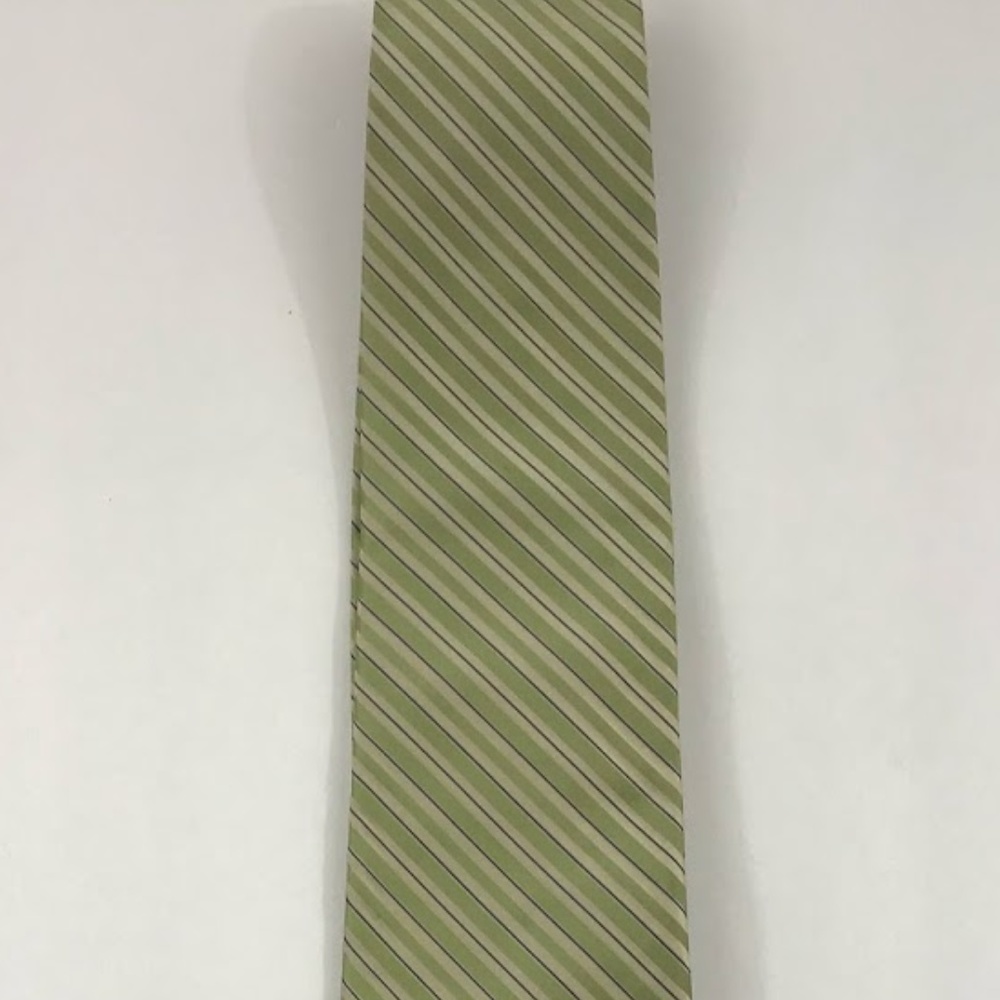 Perry Ellis Portfolio 100% Silk Necktie